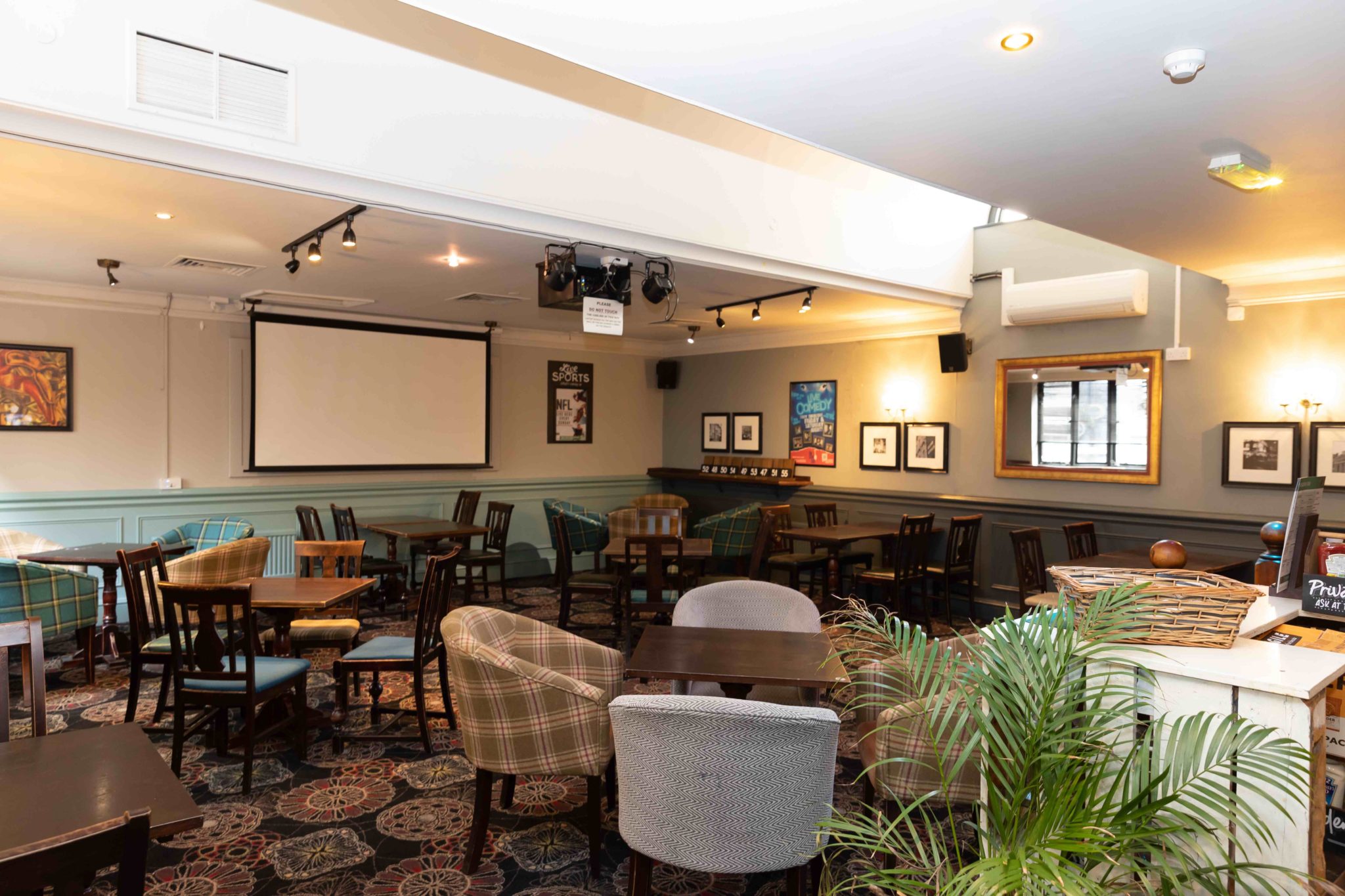 Landmark Piccadilly pub retraces its steps to unveil its new style and ...